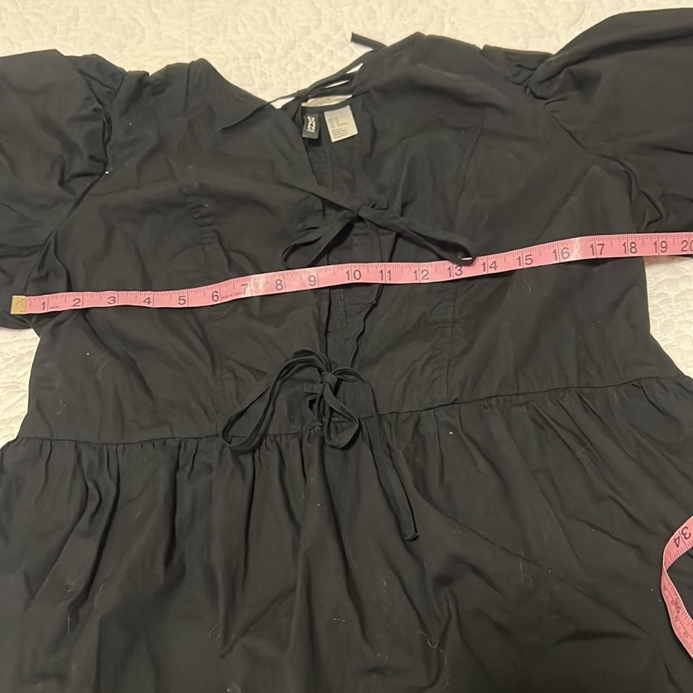 H&M Divided Black Puff Sleeve Dress - Picture 4 of 9